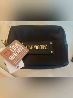 Love Moschino Women’s Clutch with Gold Logo Plate
